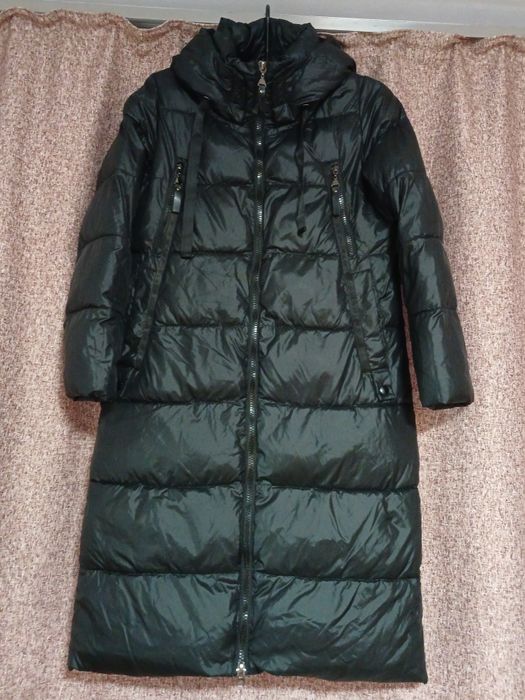 Теплое  зимняе пальто.