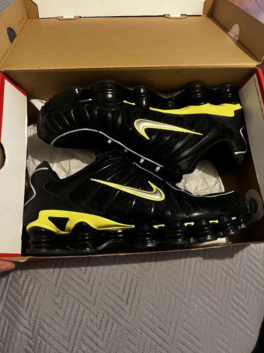 Nike Shox TL Black Dynamic Yellow Metallic Silver