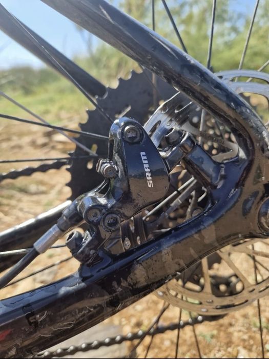 URGENTE!! PREÇO NEGOCIÁVEL!!Berria Bravo 29" M Quadro em carbono