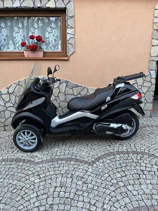 Piaggio MP3 400 mp-3