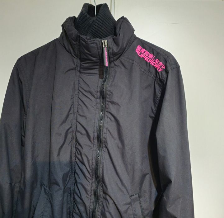 Kurtka wiatrówka superdry