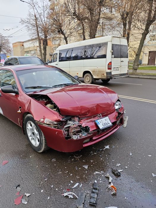 Продам mazda 323 f ba  не находу