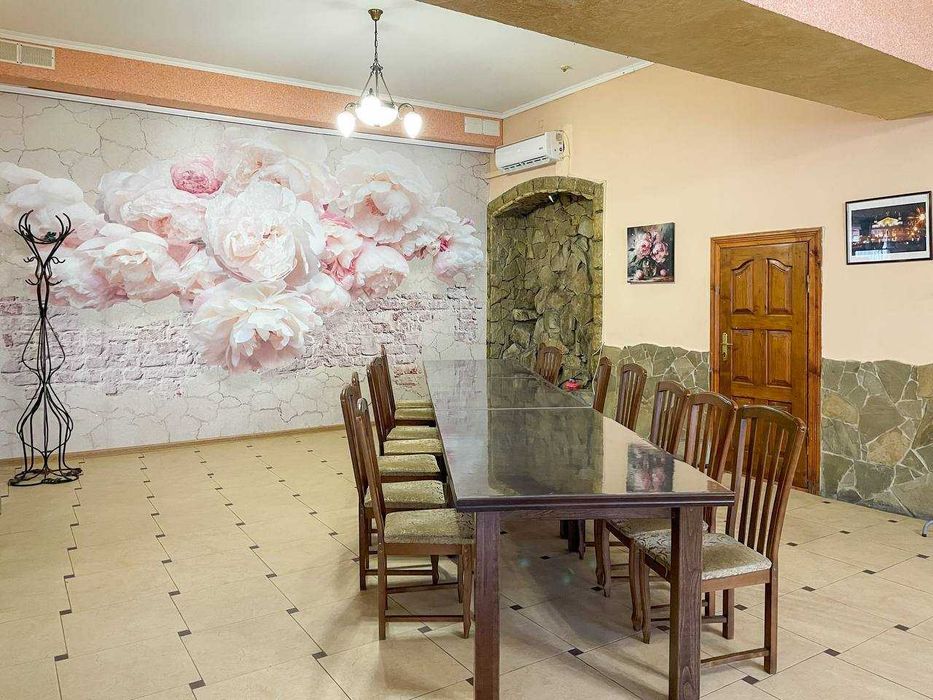Продаж фасадного приміщення на вул. Городоцька, 207. Без комісії.