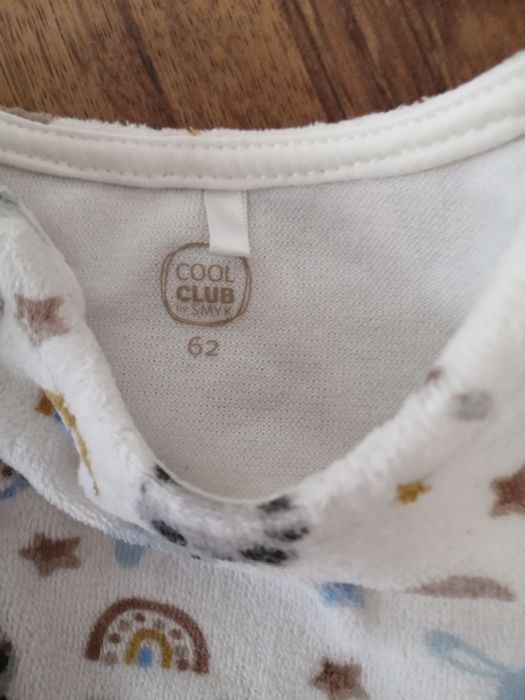 Pajacyk piżamka cool club 62 cm