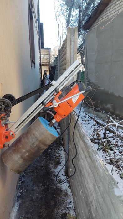 Алмазное сверление под коммуникации.Бурение стен