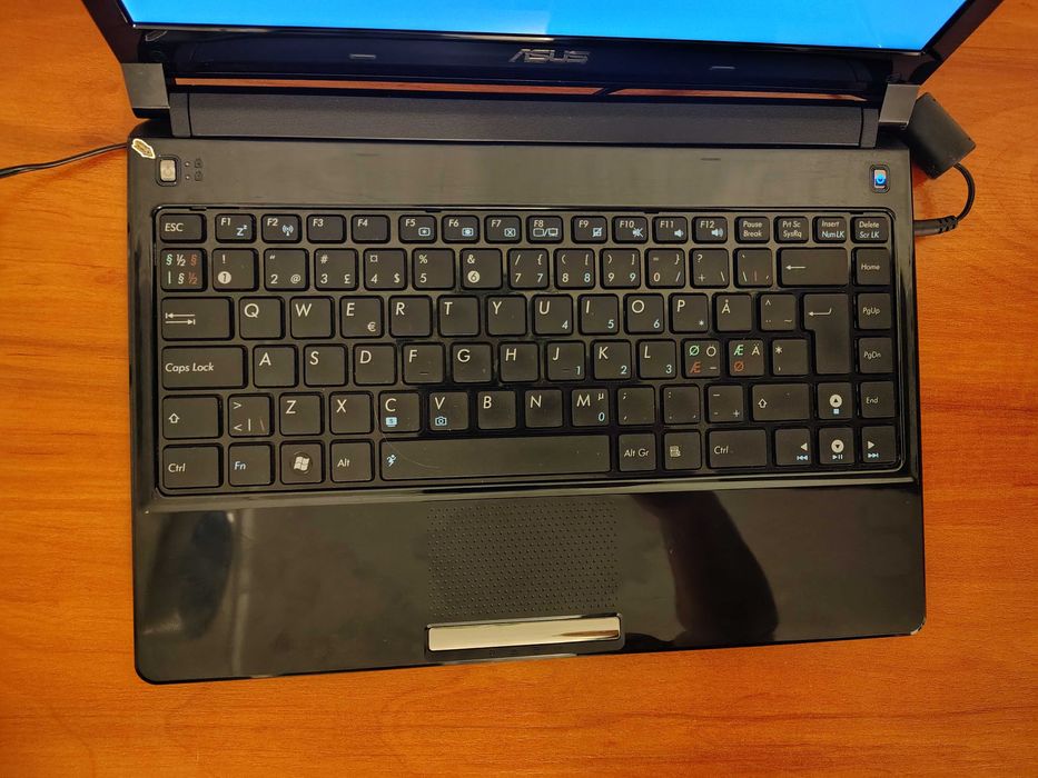 ASUS UL30VT 13.3'' C2D SU7300 4GB DDR3 500GB HDD