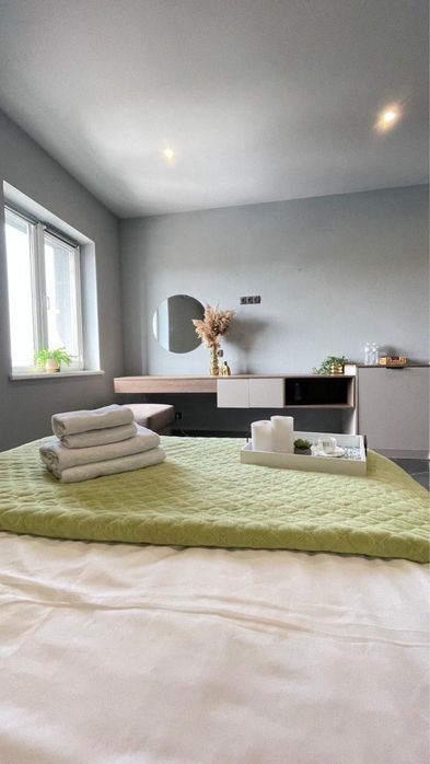 Апарт-готель  ,світло 24/7 ,генератор  ,власна парковка