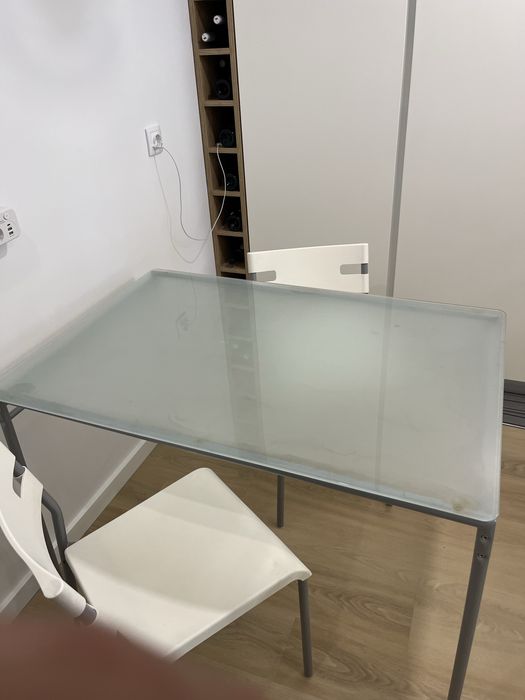Mesa cozinha  110x75 cm vidro e 2 cadeiras