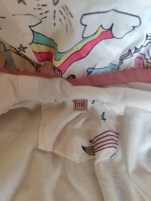 Продам ветровку для девочки