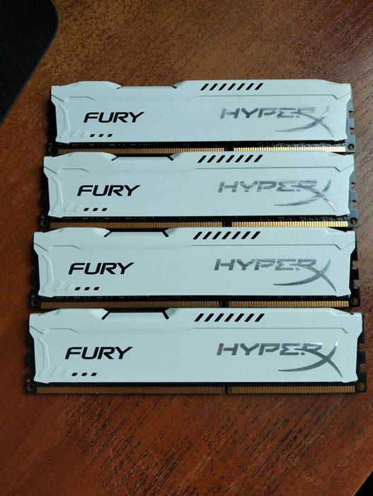 Kingston HyperX Fury White DDR3 32GB (4x8GB) 1866mhz (HX318C10FWK2/16)