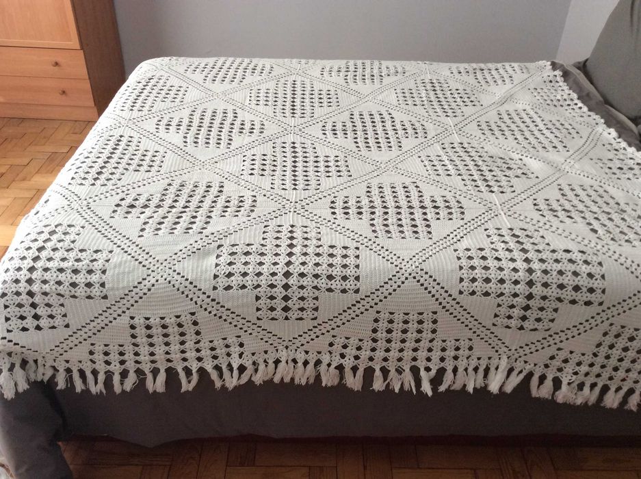 Colcha de renda vintage- Feita à mão