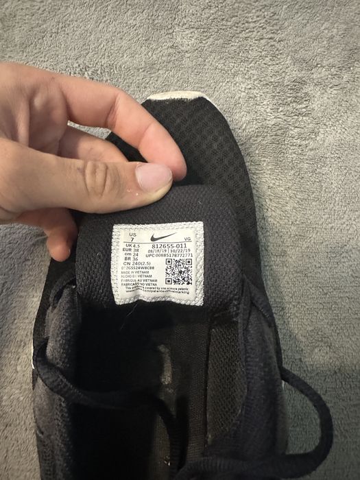 Кросівки найк розмір 38 оригінал