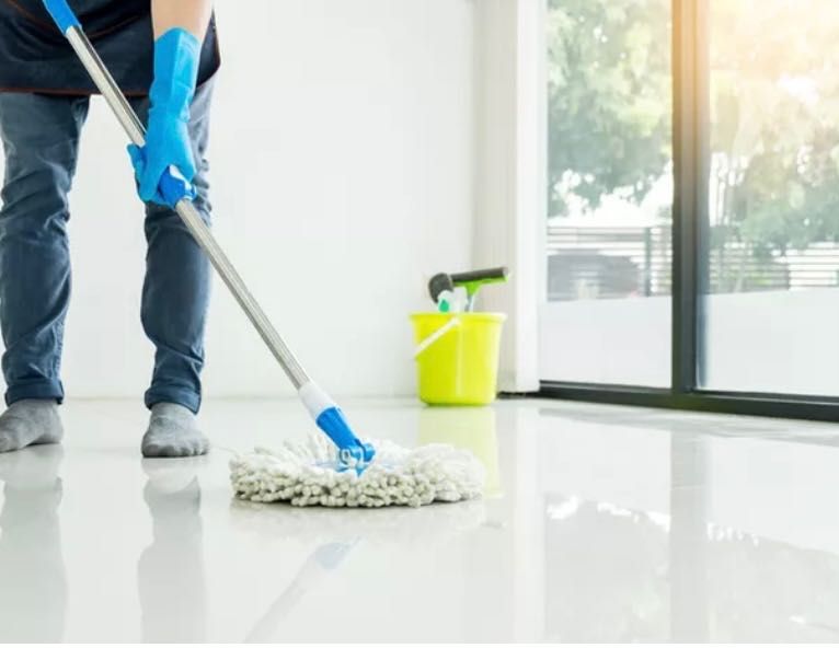 Pintura, remodelação e limpeza.