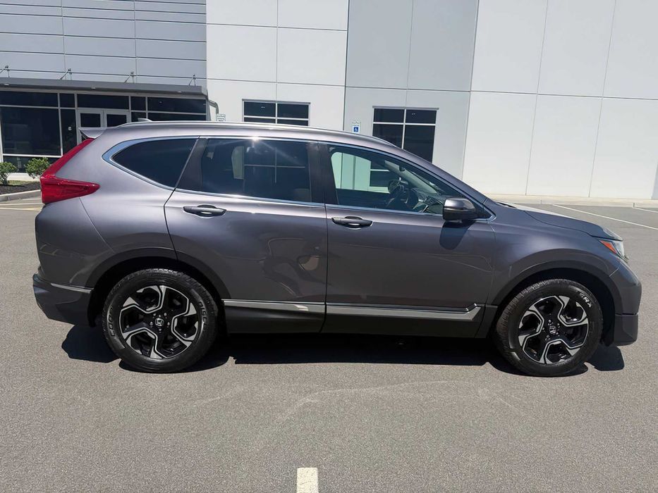 Honda CR-V Touring      2018