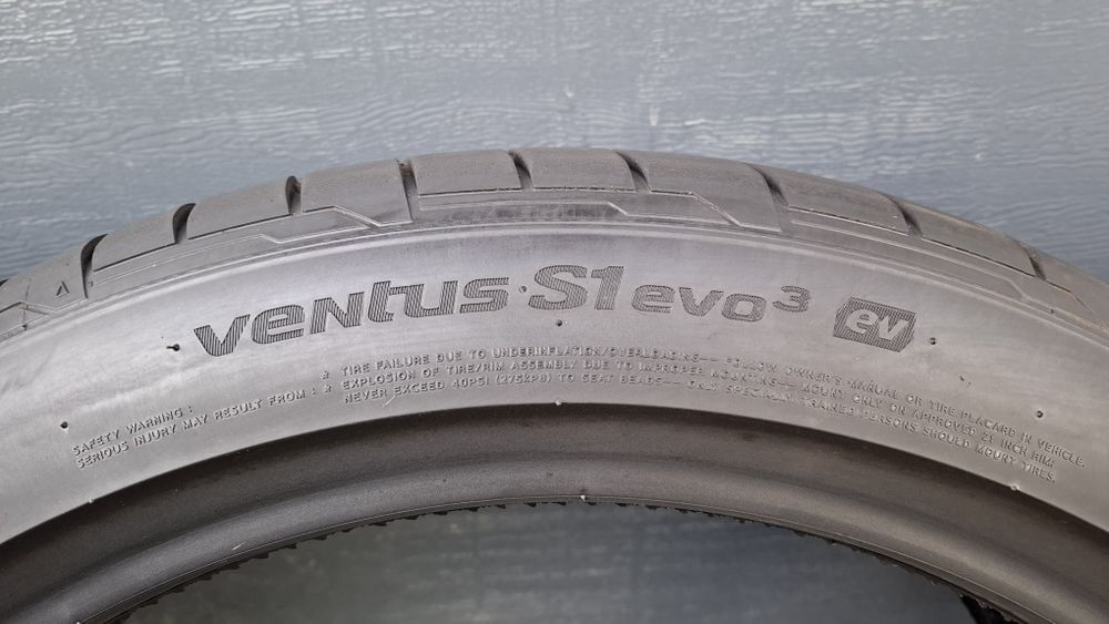 Hankook 235/45 R21 i 265/40 R21 E-Tron ID.6 2023