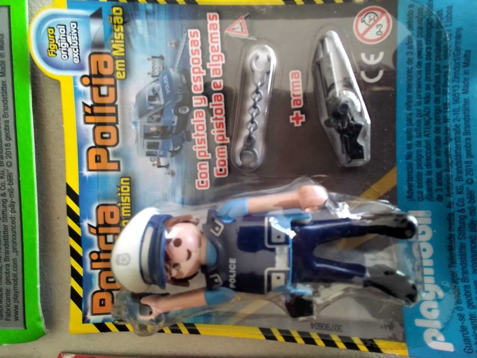 Bonecos playmobil - novos - ainda embalados
