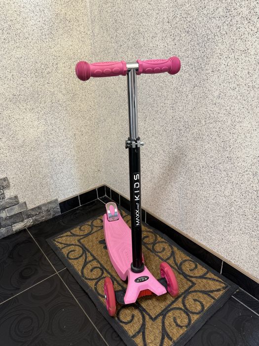 Самокат MaxxPro kids дитячий 3-колісний рожевий LS306, max