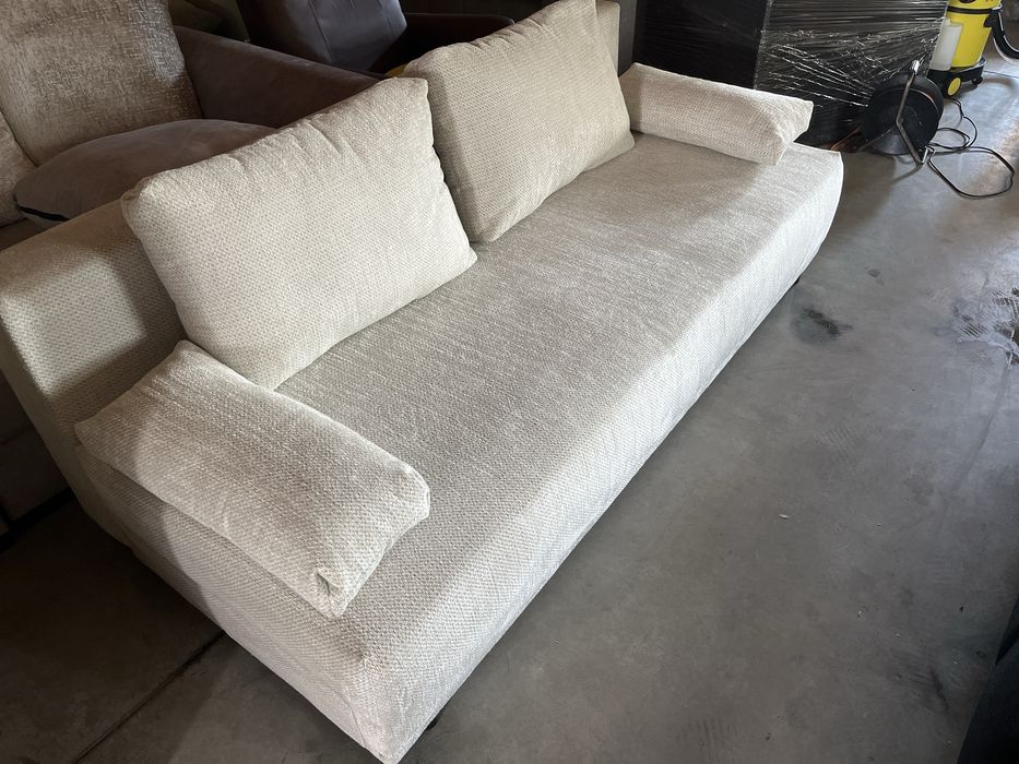 Nowa Sofa z Funkcją Outlet 50%