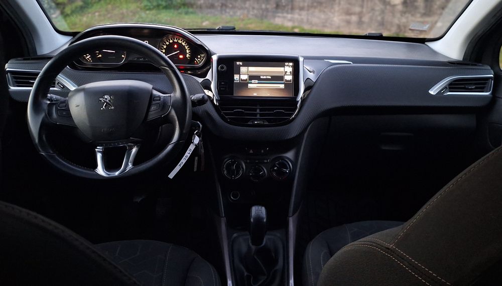 Peugeot 2008 1.4HDI Active-2015