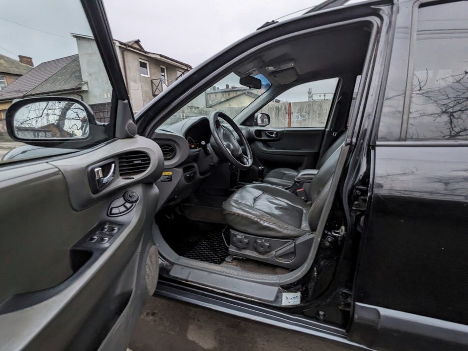 Hyundai santafe 2.0турбодиз 4Х4 в Україні