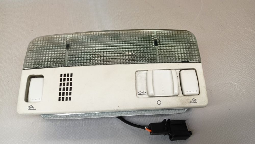 VW Bora kombi lampka w podsufitkę