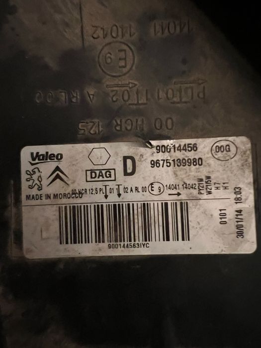 Citroen C-elysee reflektor lampa