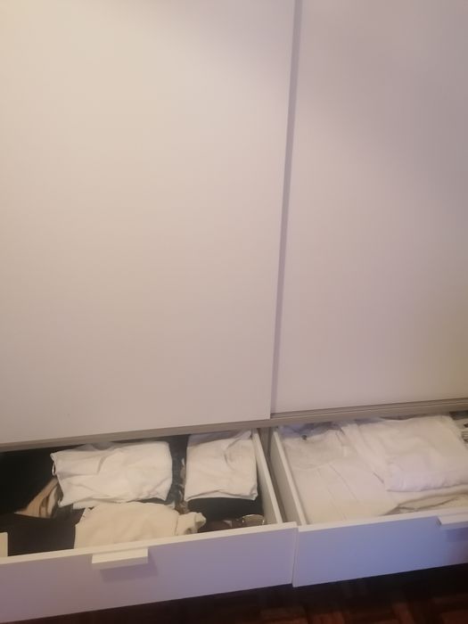 Roupeiro Ikea branco