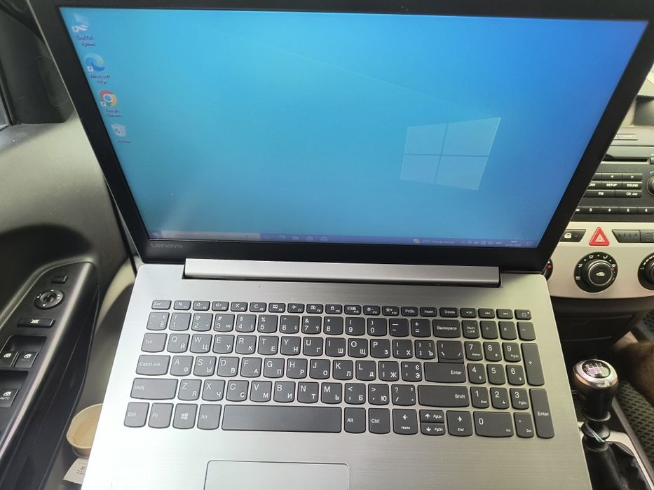 Lenovo IdeaPad 320-15AST