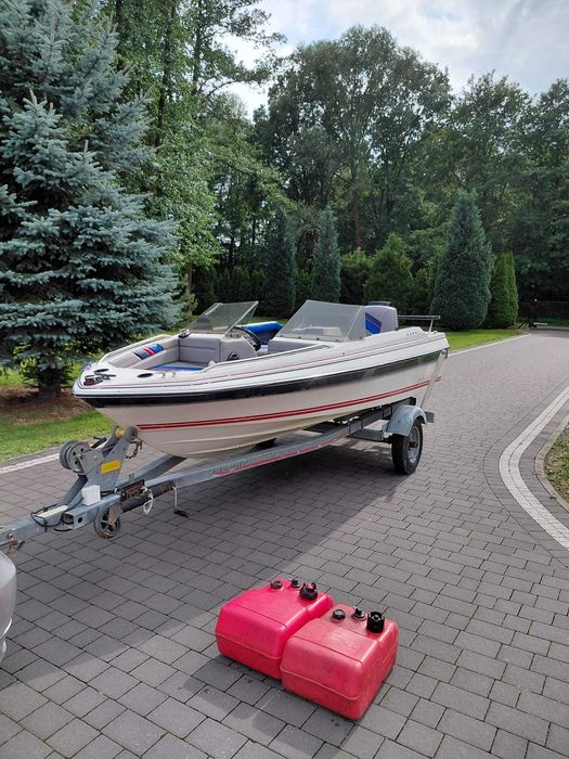 Łódź  motorowa wędkarska Bayliner CAPRI