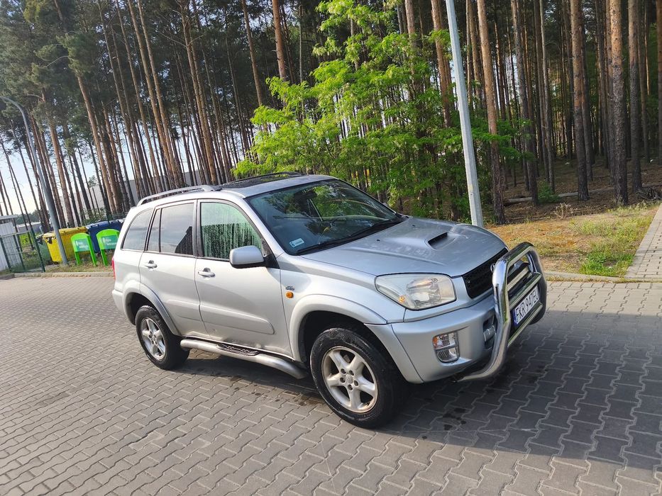 Toyota RAV4 Sprzedam Toyota RAV4 2.0 D-4D 4x4 • 2002r • Zadbana • Klima • Hak