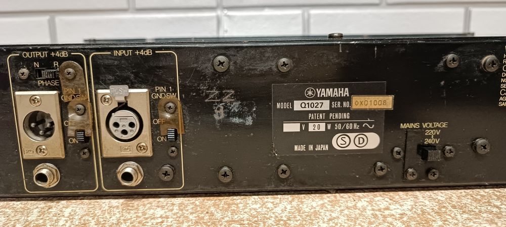 Equalizer Yamaha Professional Model Q1027 korektor graficzny Chojnów