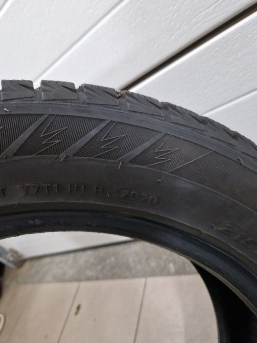Шины Hankook Winter I*Cept iZ2