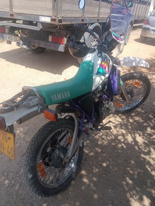 Yamaha DT 50 em bom estado