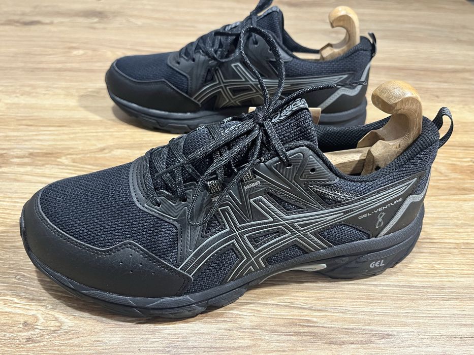 Кросівки Asics Gel-Venture 8 Нові в коробці.  Розмір 43(27,5 см.)