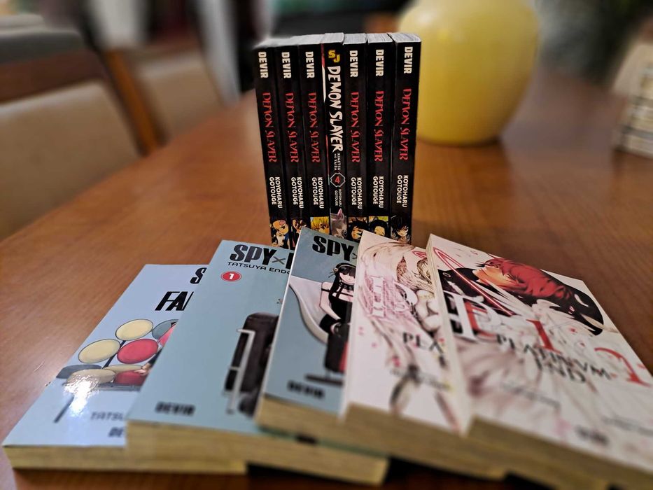 Livros Mangás Novos