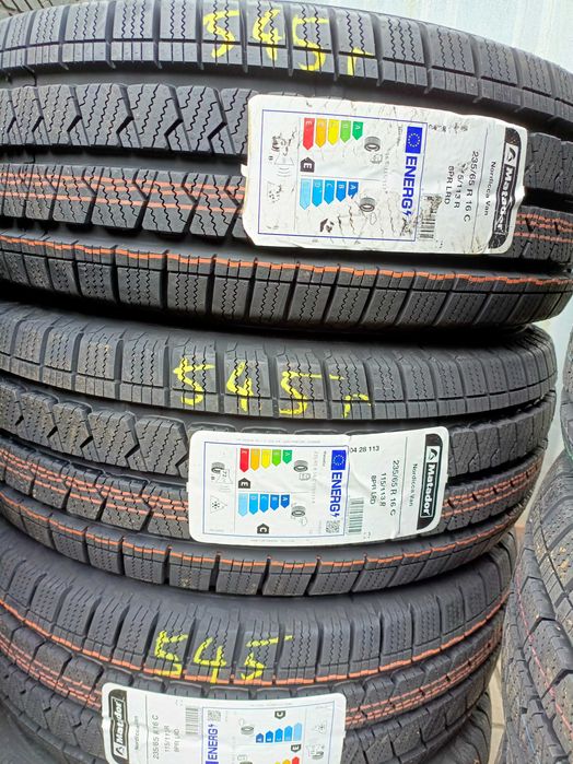 Nowe opony zimowe Matador  235/65/16c 2025r