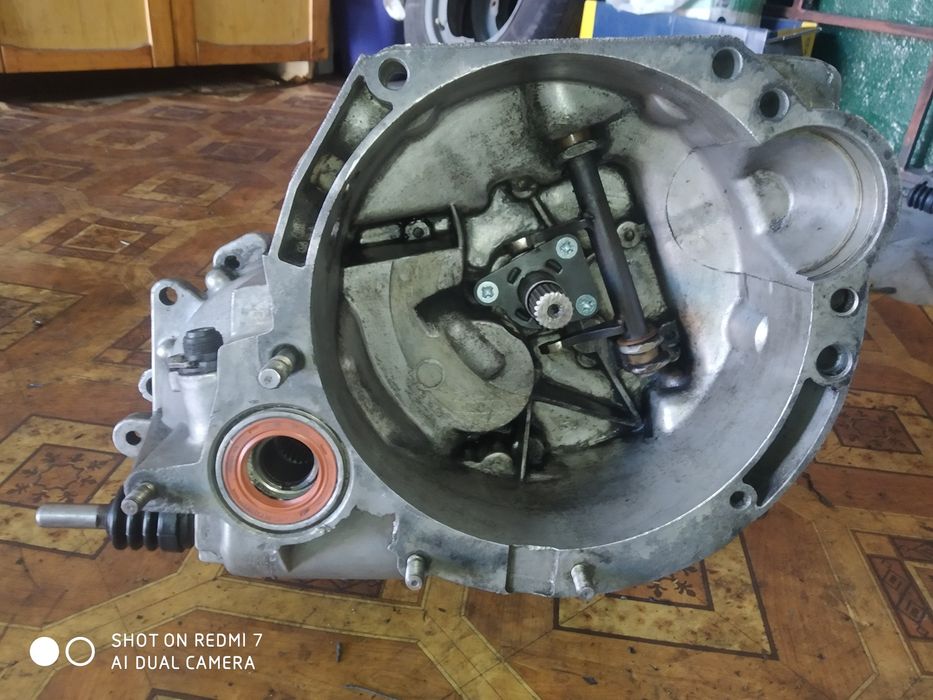 Ремонт МКПП механических коробок передач любой сложности.