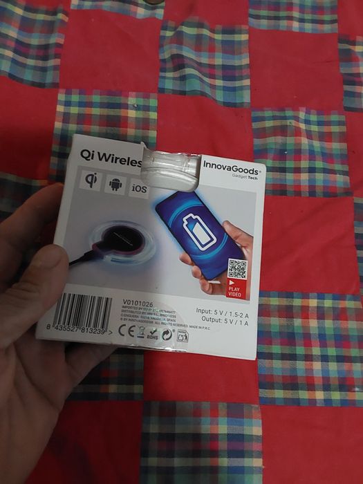 Carregador de telemóvel por indução semi novo