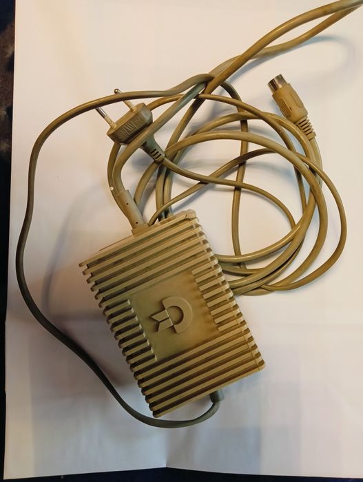 Zasilacz do komputera Commodore C 64