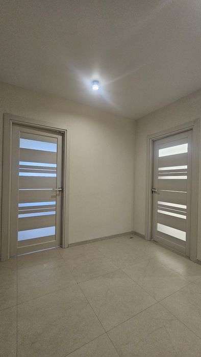 Продам 2-кімнатну квартиру в новому будинку р-ні 14 гімназії