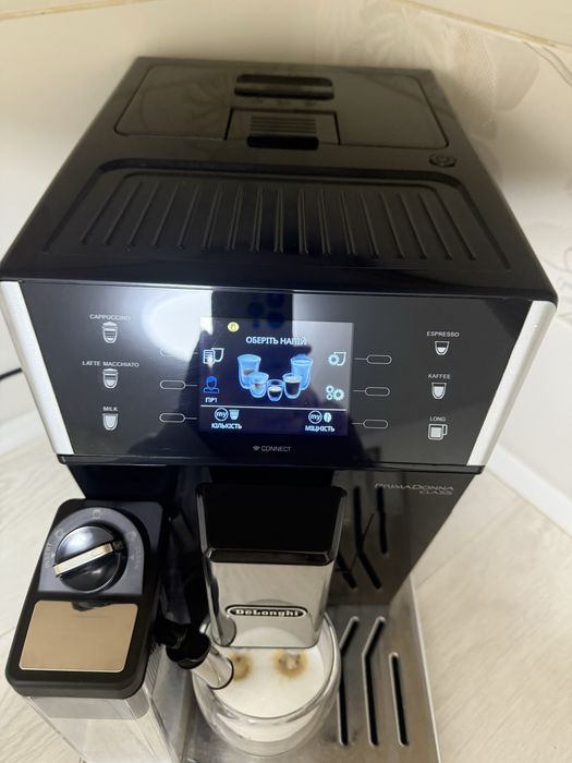 Кавомашина Delonghi  PrimaDonna Class  ECAM 556.55 SB