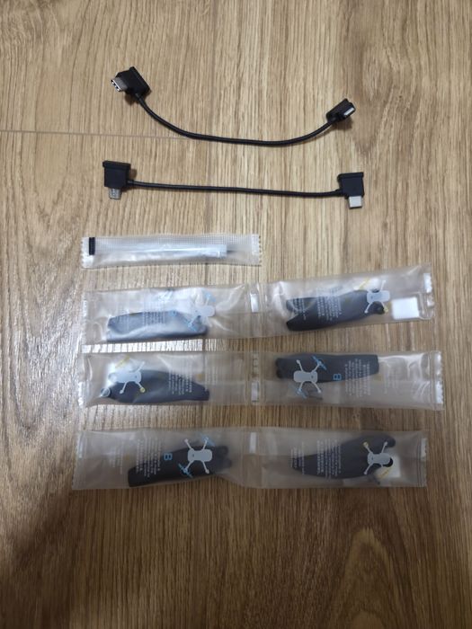 Dron DJI Mini 2 SE Fly More Combo