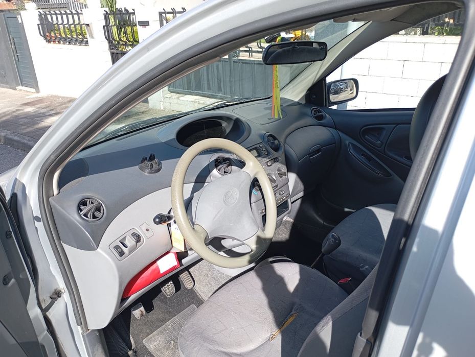 Toyota Yaris 1999