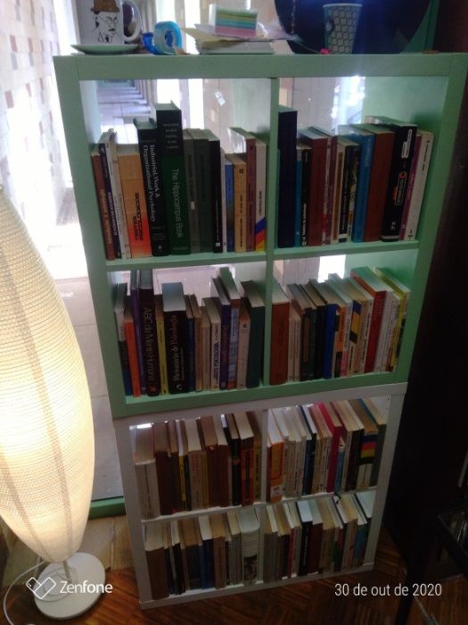 Psicologia  - Cerca de 200 livros para reiniciar as aulas