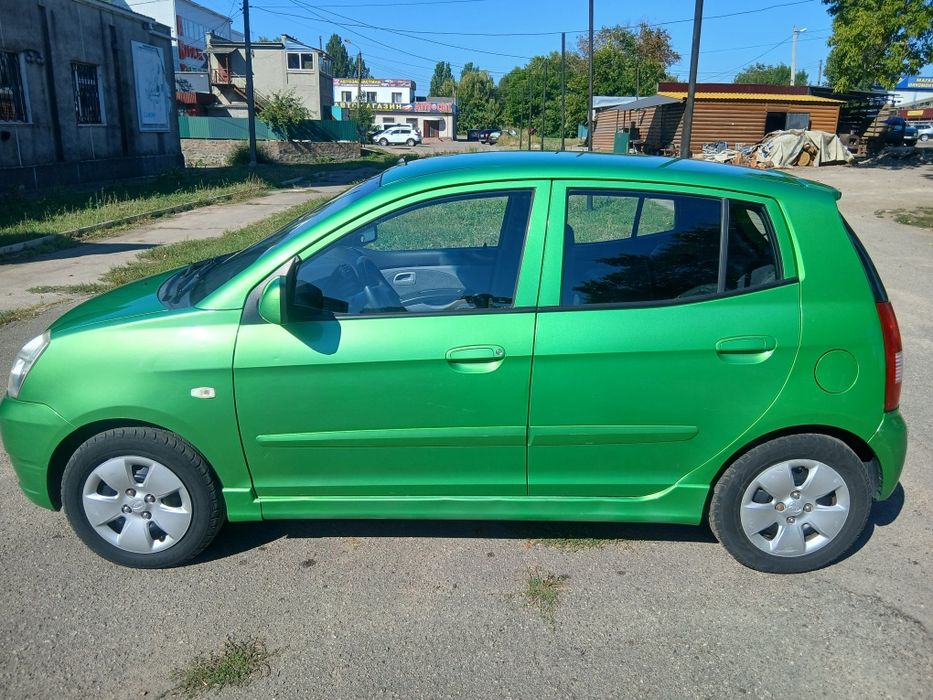 автомобіль Кіа Піканто