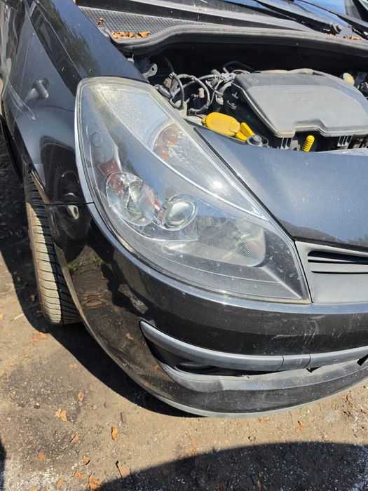 Lampa Prawa Renault Clio 3 III
