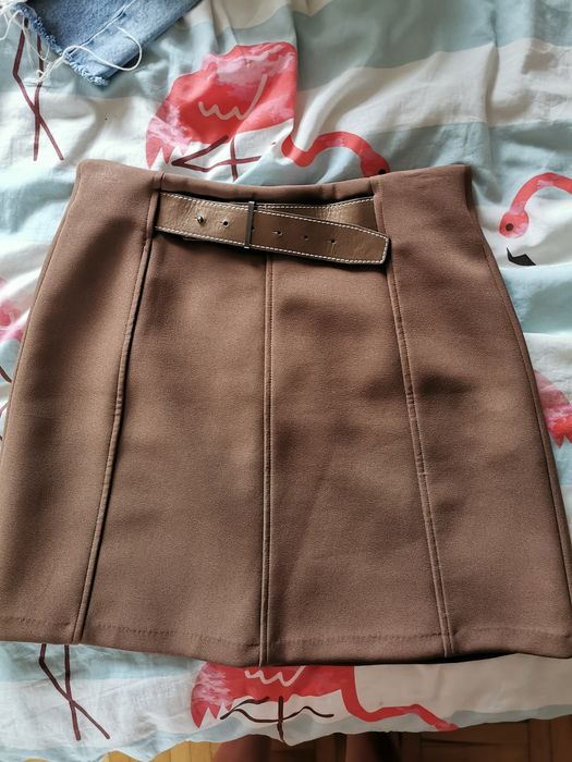 Spódnica mini Reserved trapezowa camelowa