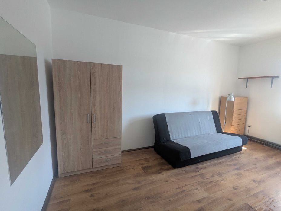 Pokój jednoosobowy dla mężczyzny, Opole