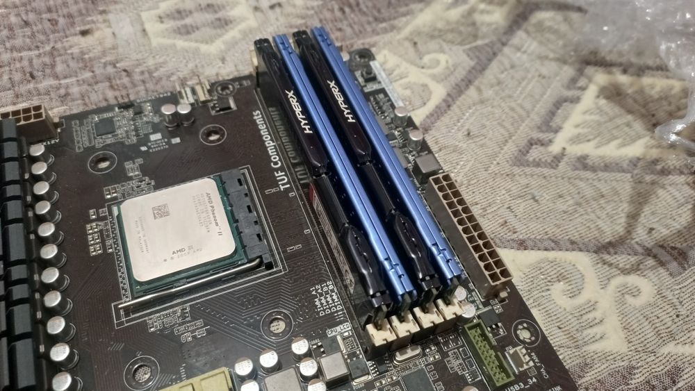 SABERTOOTH комплект 16gb DDR3  процессор Phenom 2 , 6 ядер