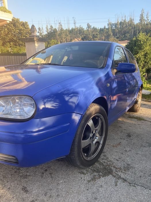 Golf IV com avaria